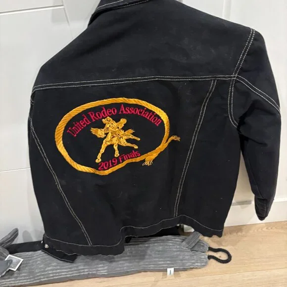 Nicely Embroidered Rodeo Sponsor Jacket - Picture 4 of 7